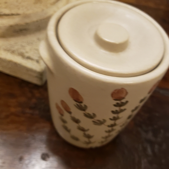 HANDCRAFTED/SIGNED Covered [Thyme] Stoneware Crock - Picture 4 of 14